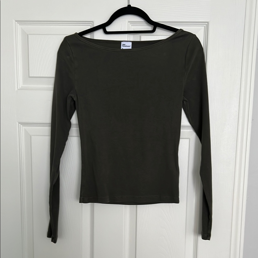 Aritzia TNA Homestretch Olive Green Long Sleeve